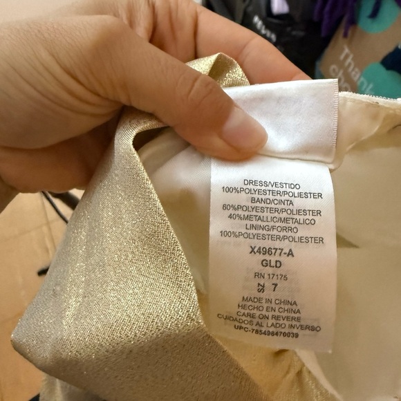 Iris & Ivy Gold Floral Bubble Hem Formal Dress - Picture 4 of 5